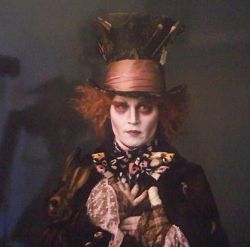 johnny-depp-alice-in-wonderland-photo